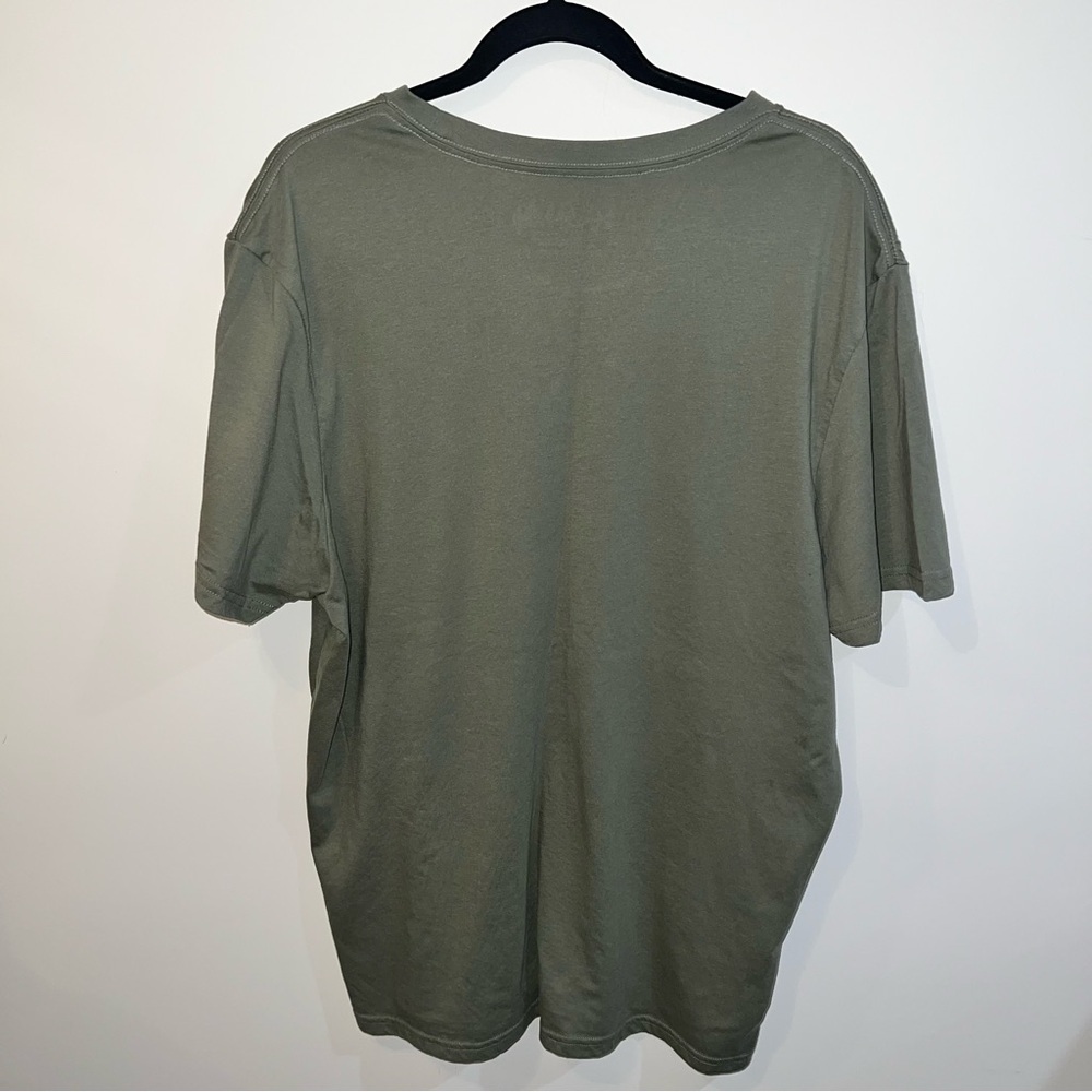 Def Leppard Men’s Olive Green Band Logo Graphic Tee – XL - Picture 3 of 8